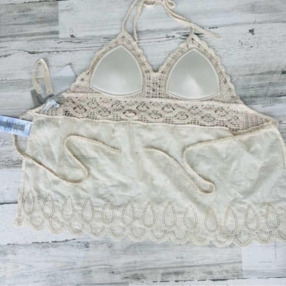 NEW! Guess Crochet Grace Cotton Halter Top Size Large - Picture 6 of 16